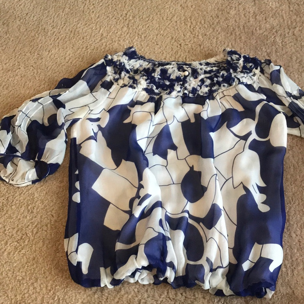 Fun blue/white blouse